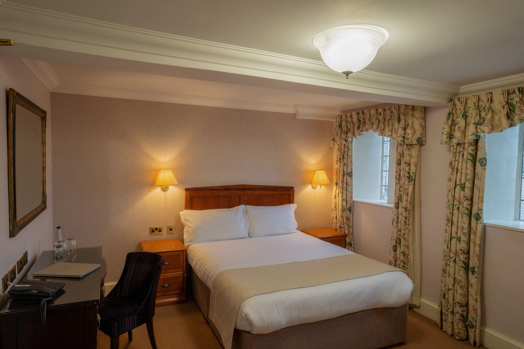 Hazlewood Castle & Spa Tadcaster Eksteriør bilde