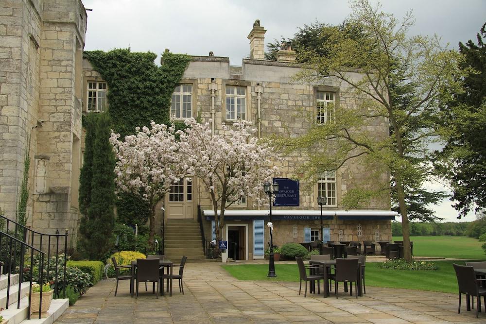 Hazlewood Castle & Spa Tadcaster Eksteriør bilde