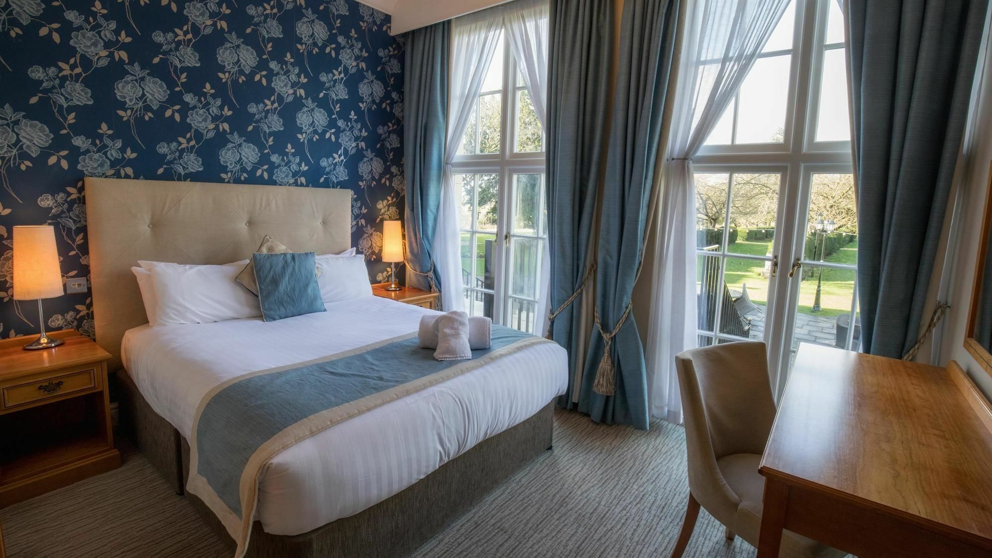 Hazlewood Castle & Spa Tadcaster Eksteriør bilde